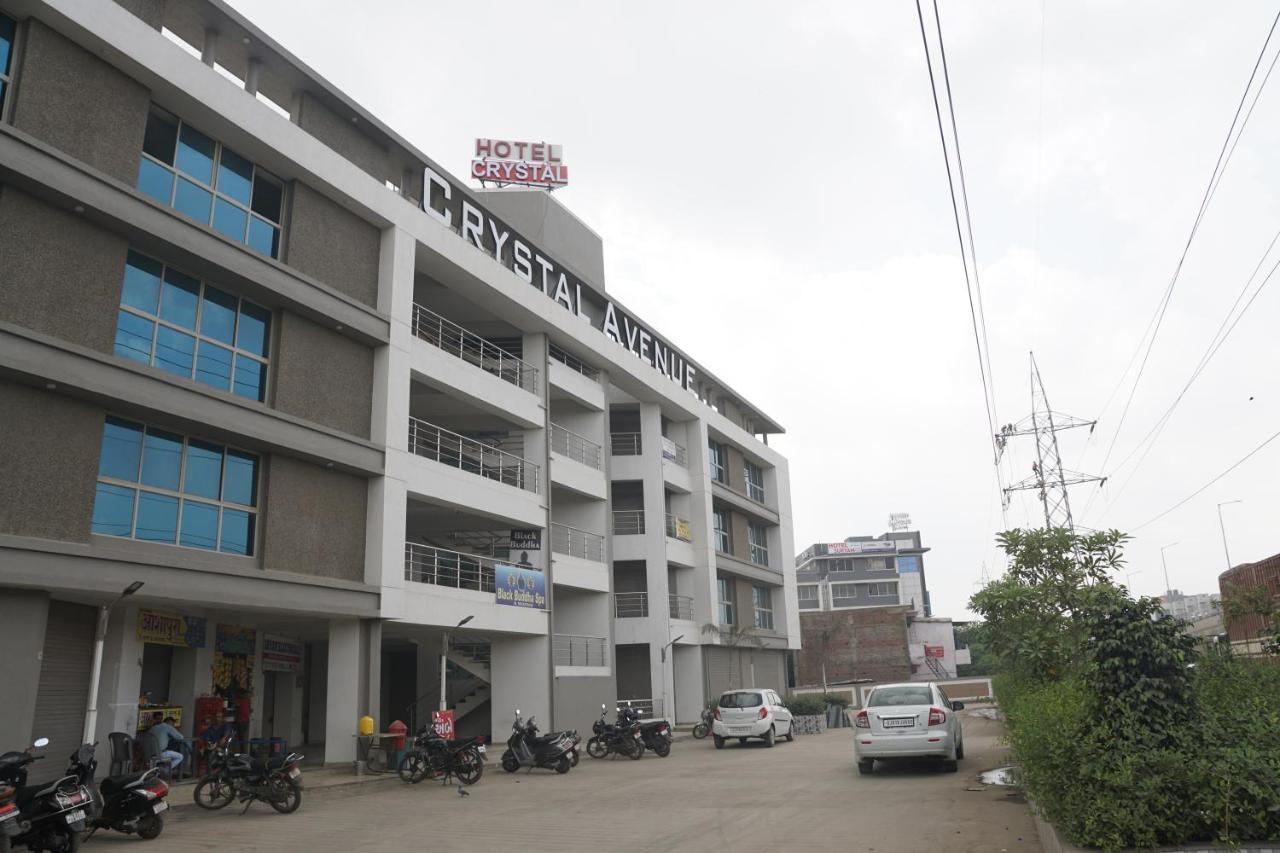 Oyo 25009 Hotel Crystal 阿穆达巴 外观 照片